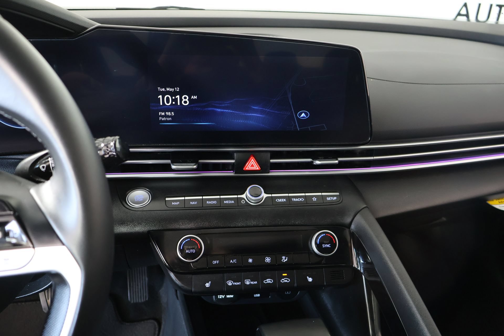 Certified 2025 Hyundai Elantra Limited FWD image 5