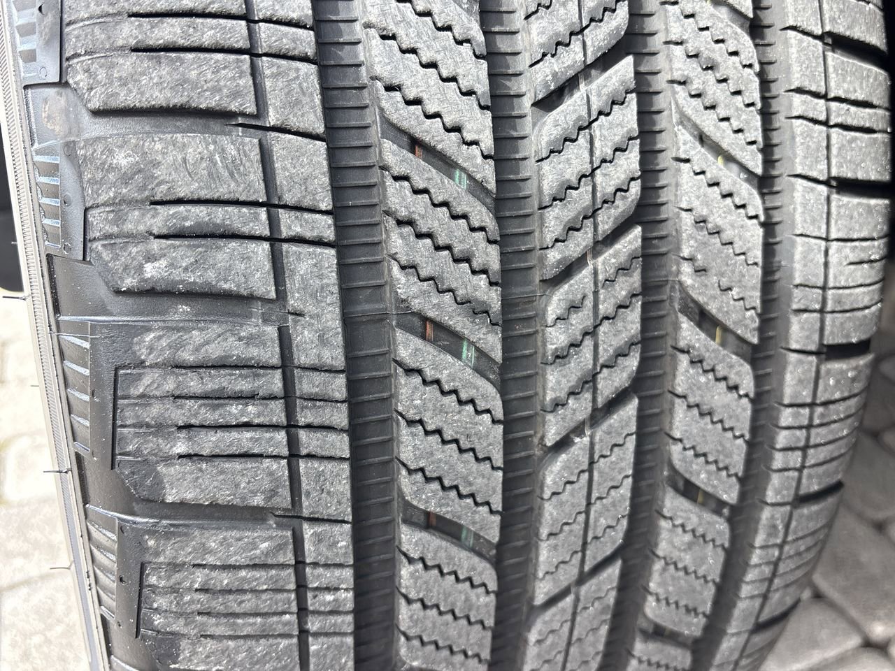 Used 2025 Porsche Cayenne E-Hybrid Coupe image 36