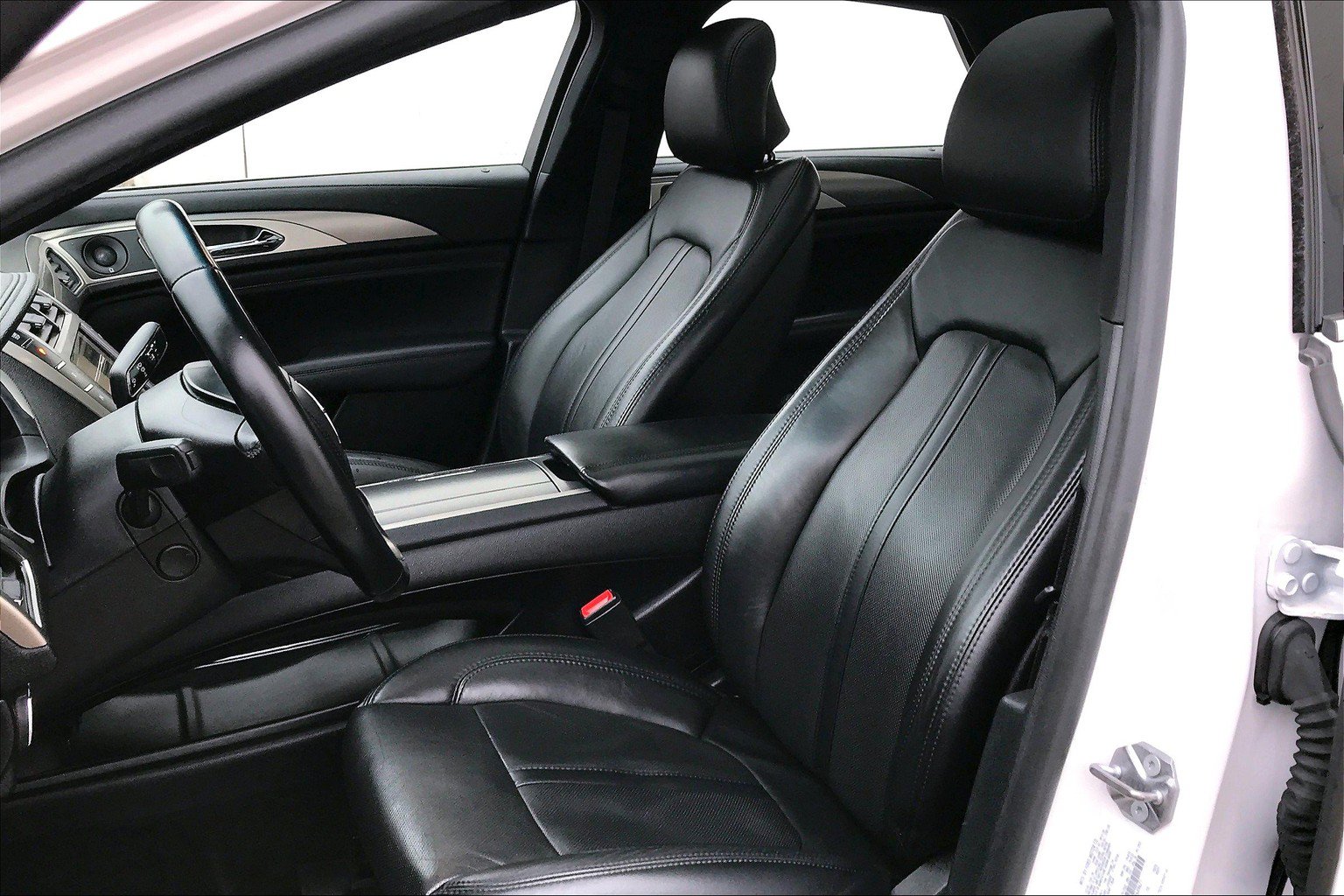 Used 2017 Lincoln MKZ Reserve w/ Technology Package FWD image 24