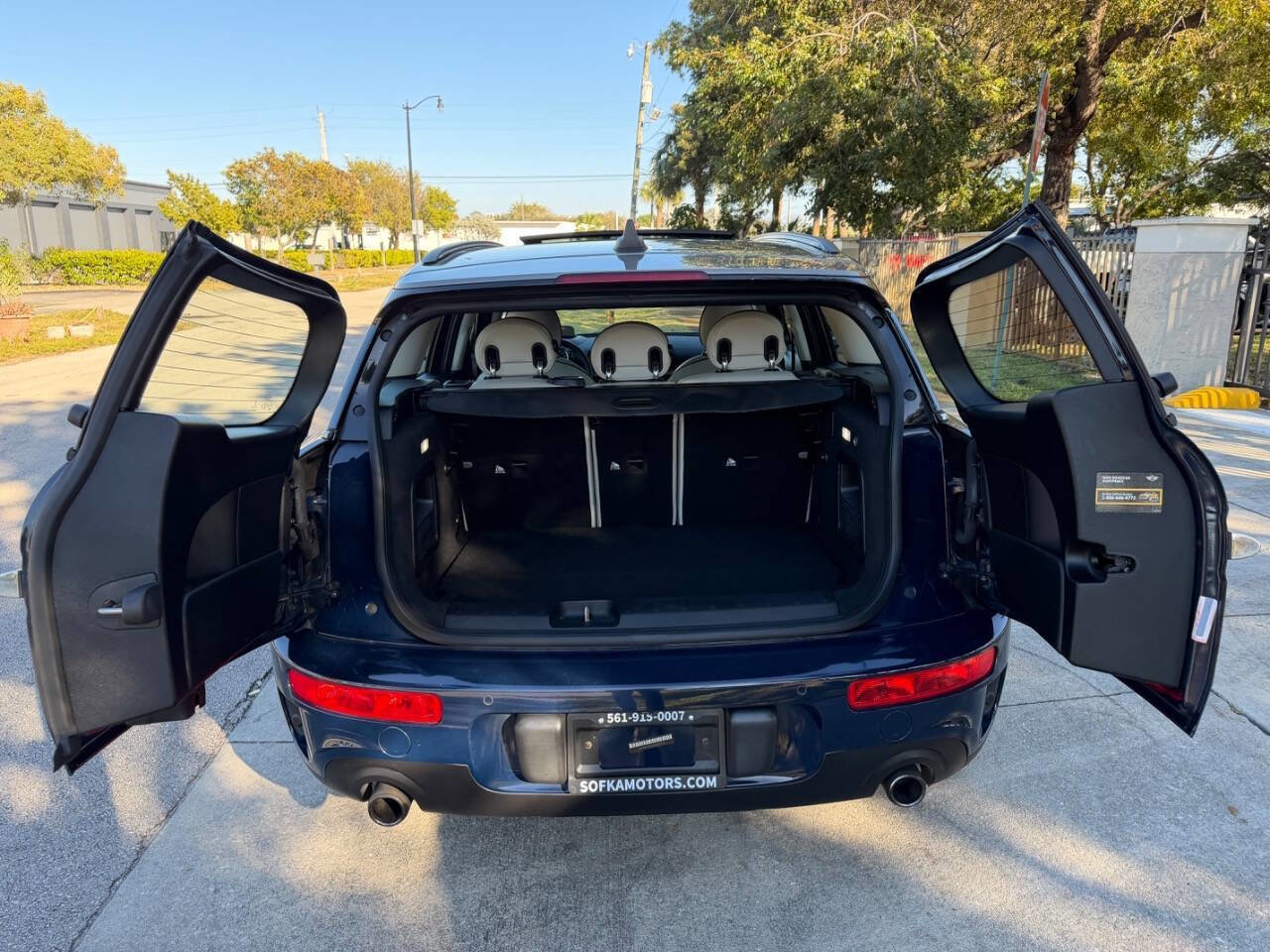 Used 2017 MINI Cooper Clubman S image 31