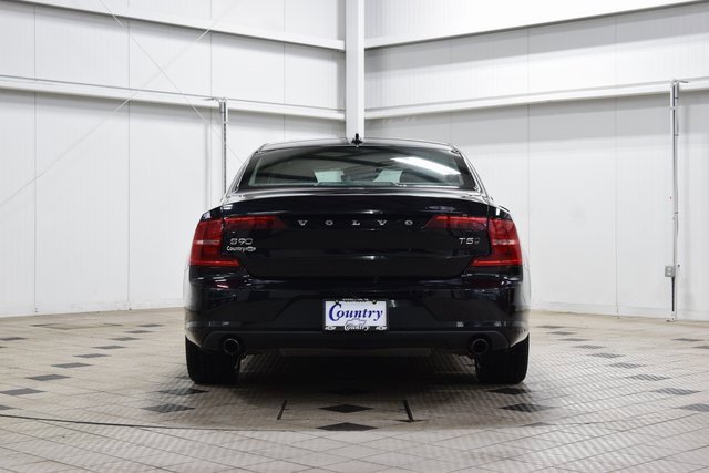 Used 2018 Volvo S90 T5 Momentum w/ Convenience Package image 7