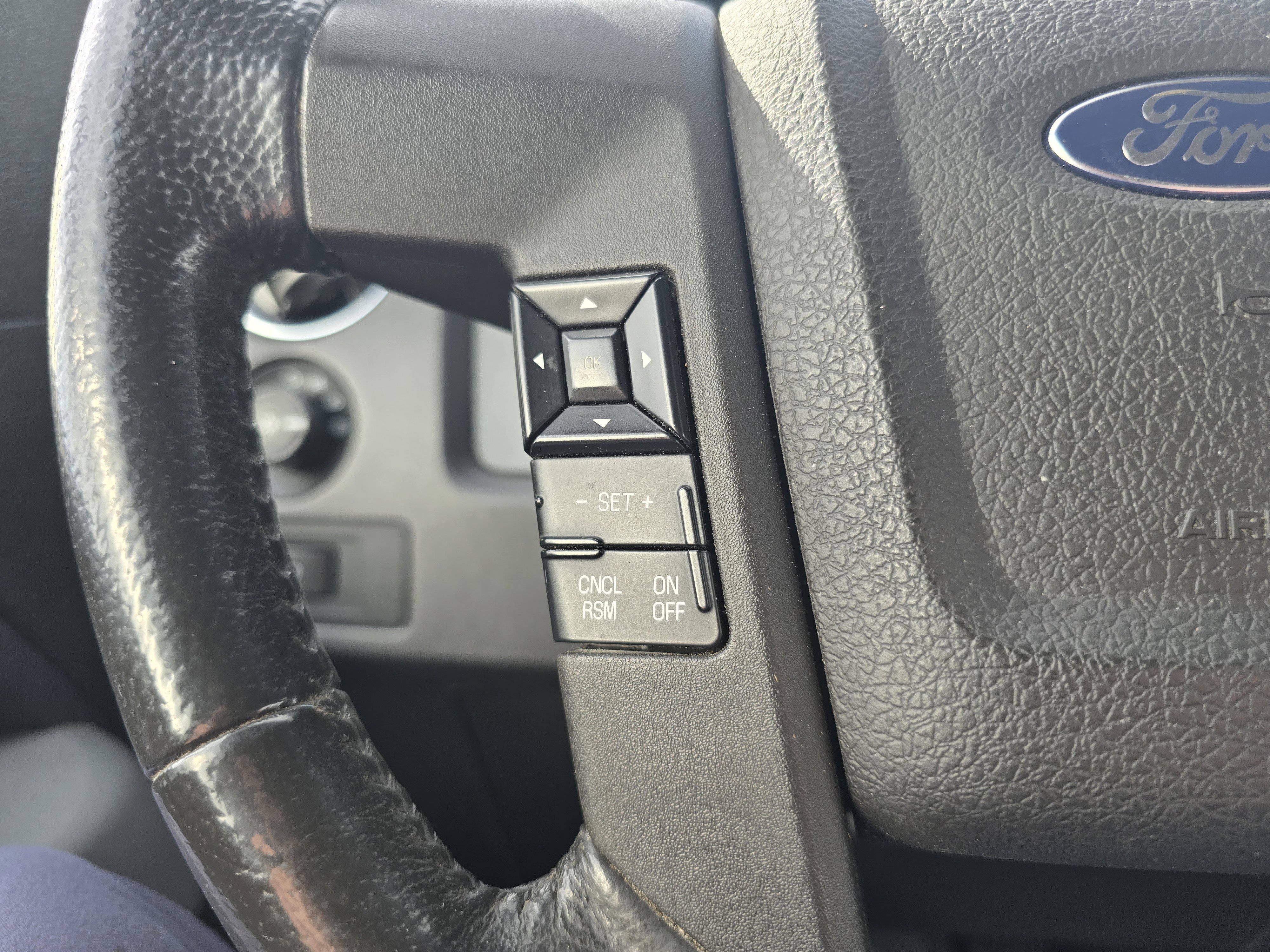 Used 2013 Ford F150 XLT w/ XLT Chrome Pkg image 21