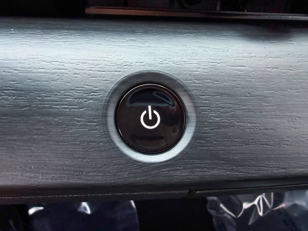 Certified 2024 Nissan Ariya AWD image 32