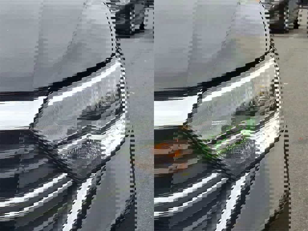 Used 2023 Volkswagen Jetta SE image 30