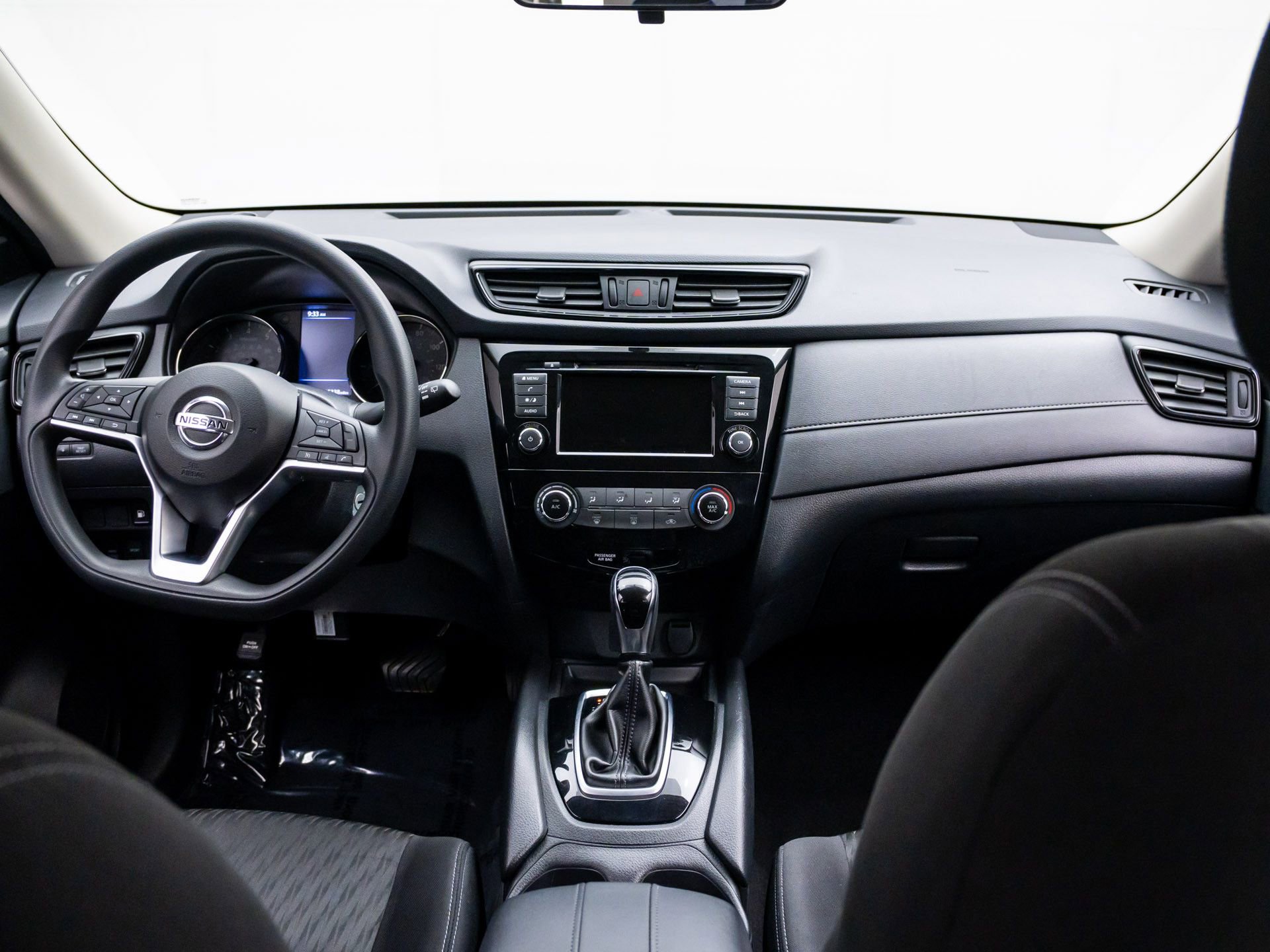 Used 2018 Nissan Rogue S AWD/4WD image 10