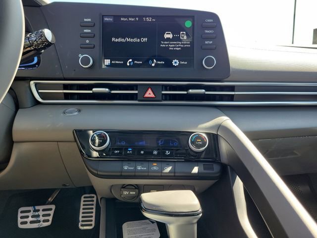 New 2026 Hyundai Elantra Sport image 13