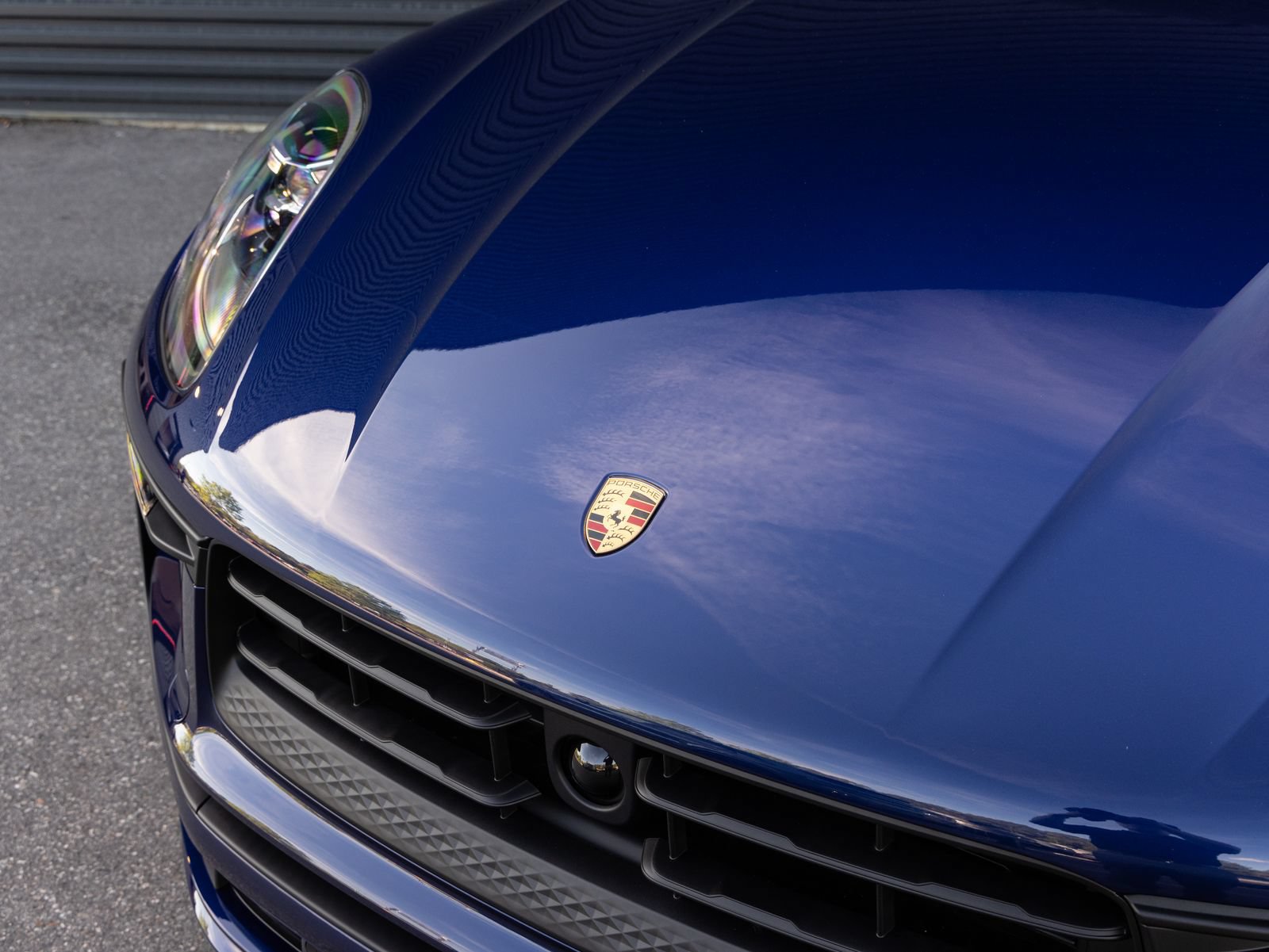 Used 2025 Porsche Macan S AWD/4WD image 10