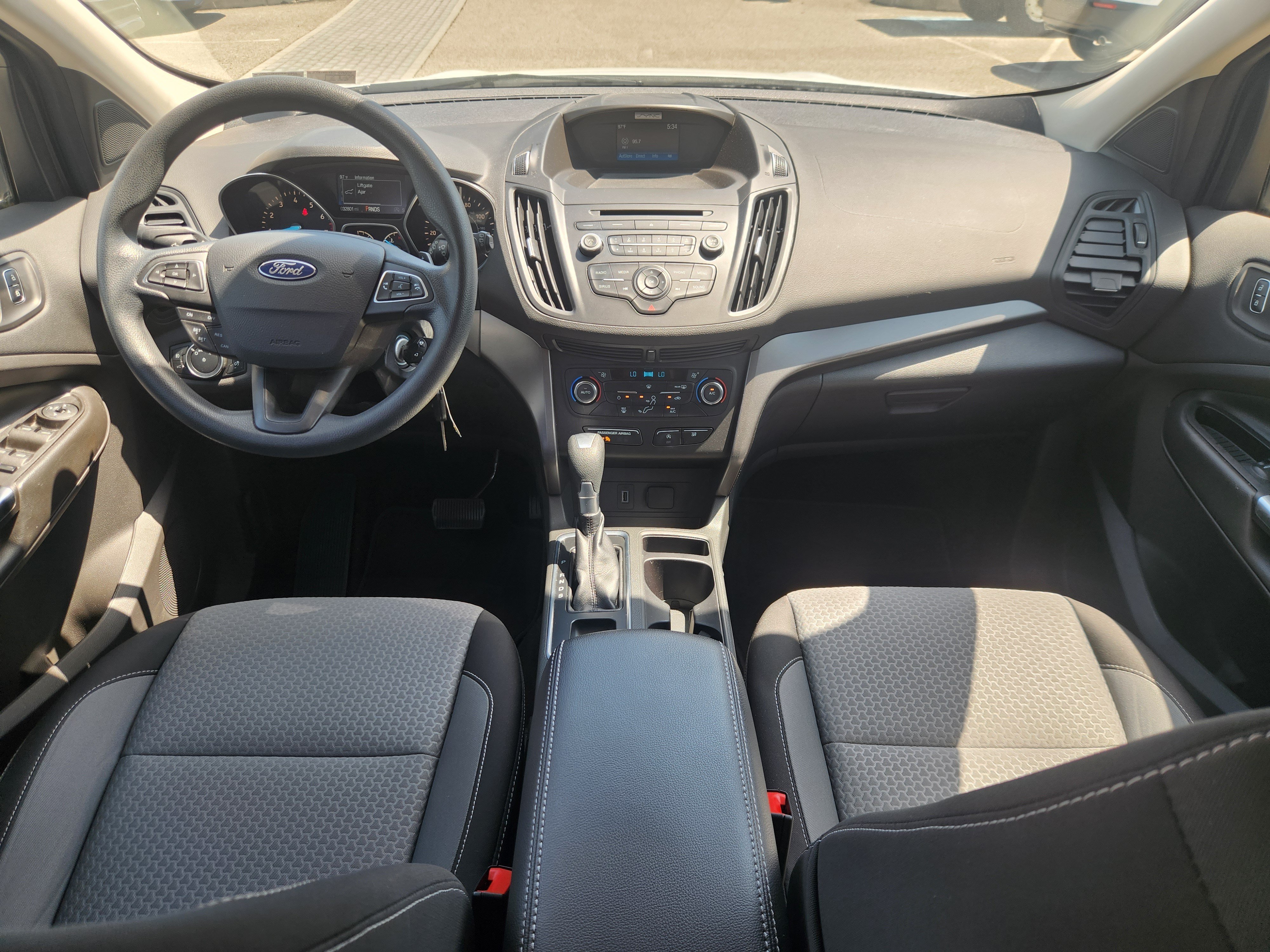 Used 2017 Ford Escape SE FWD image 8