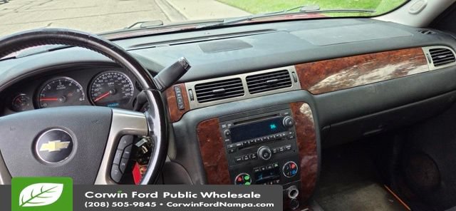 Used 2009 Chevrolet Suburban LTZ AWD/4WD image 8