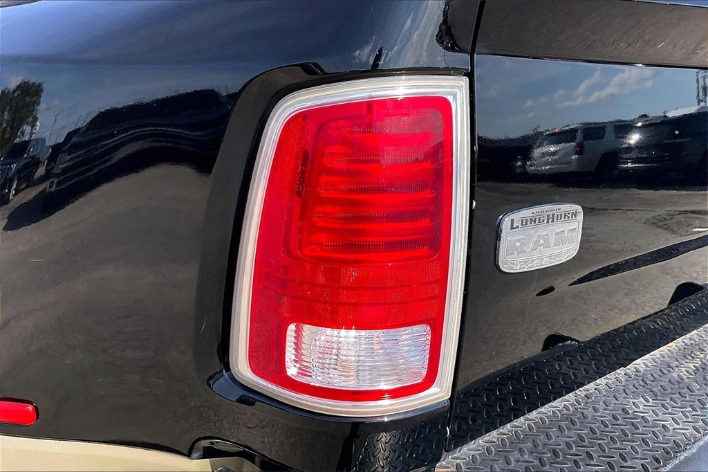 Used 2014 RAM 3500 Laramie Longhorn image 20