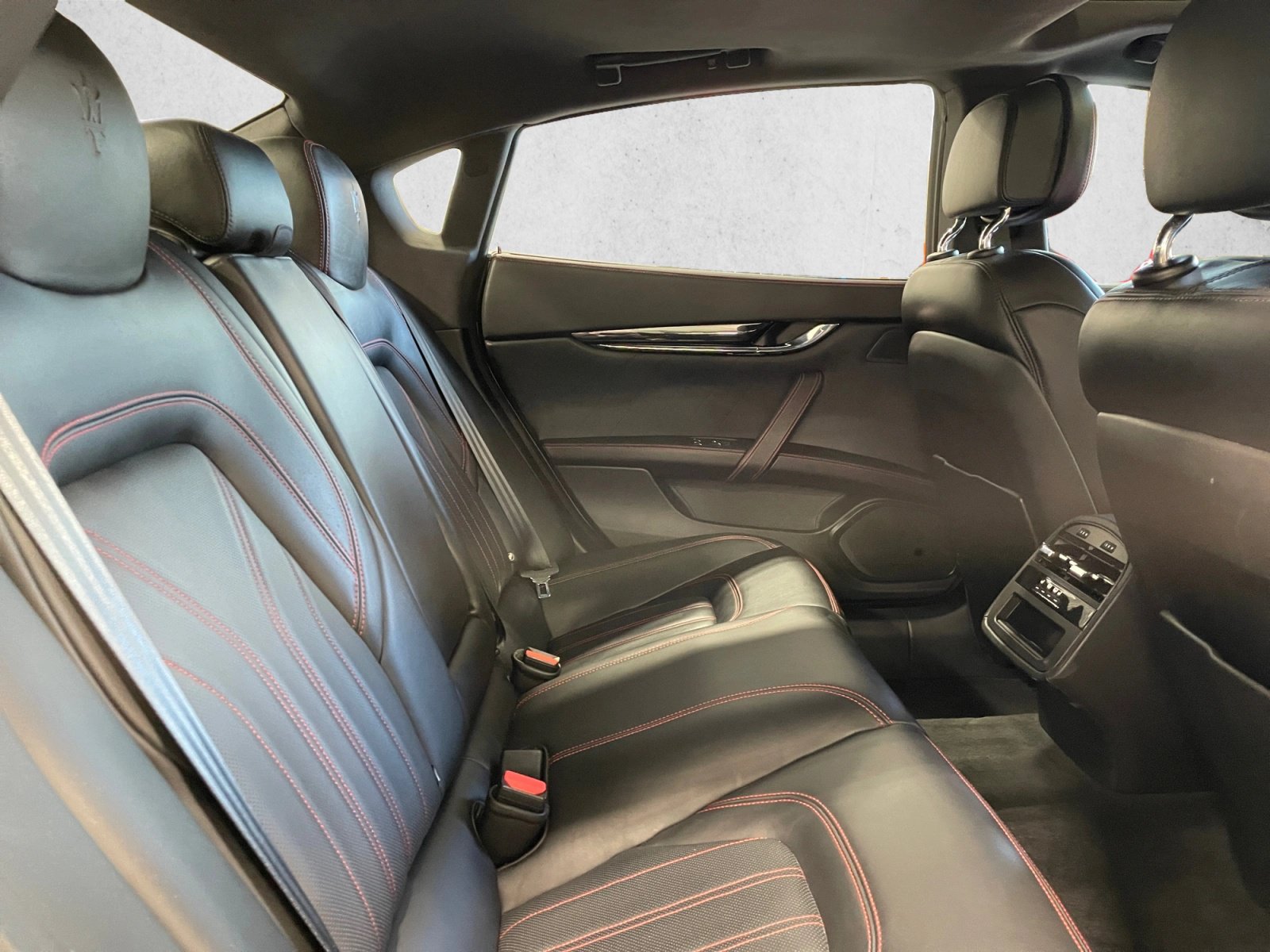 Used 2022 Maserati Quattroporte GT RWD image 25