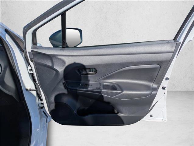 Used 2025 Nissan Versa S w/ Trunk Package image 25
