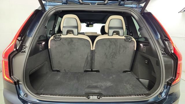 New 2026 Volvo XC90 T8 Plus w/ Protection Package AWD/4WD image 40