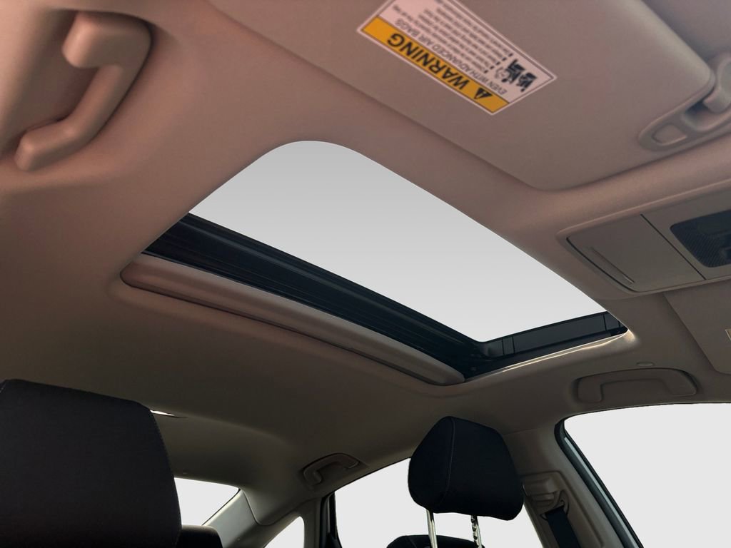 Used 2025 Honda Accord SE image 6