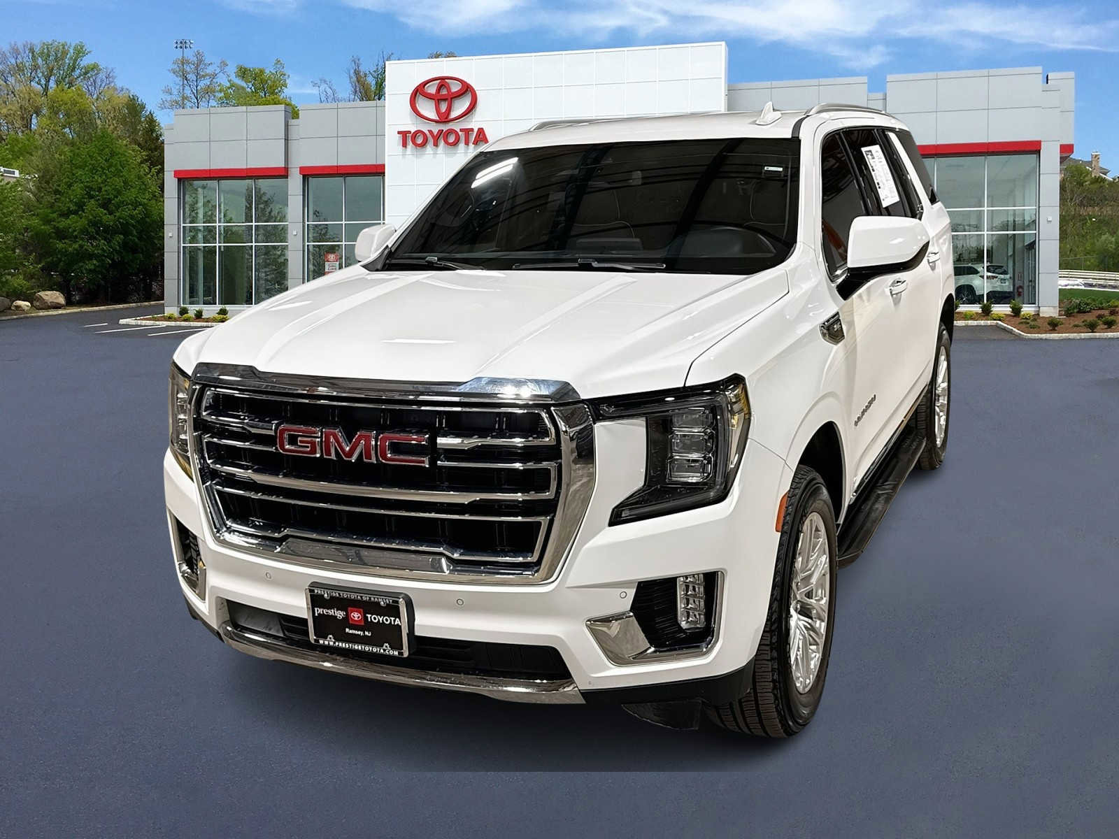 Used 2024 GMC Yukon SLT