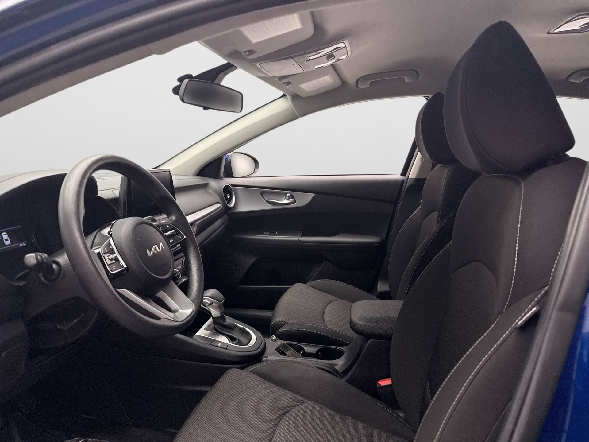 Used 2024 Kia Forte LXS w/ LXS Technology Package FWD image 10