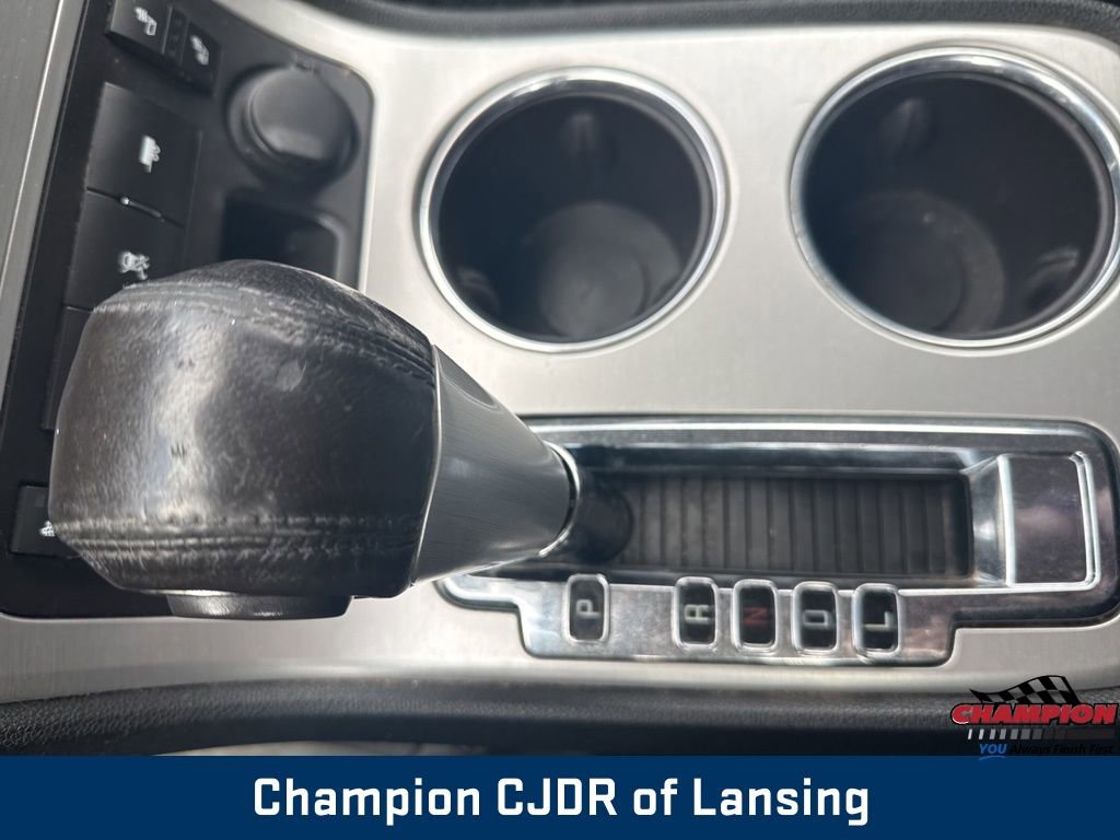 Used 2011 GMC Acadia SLE image 30