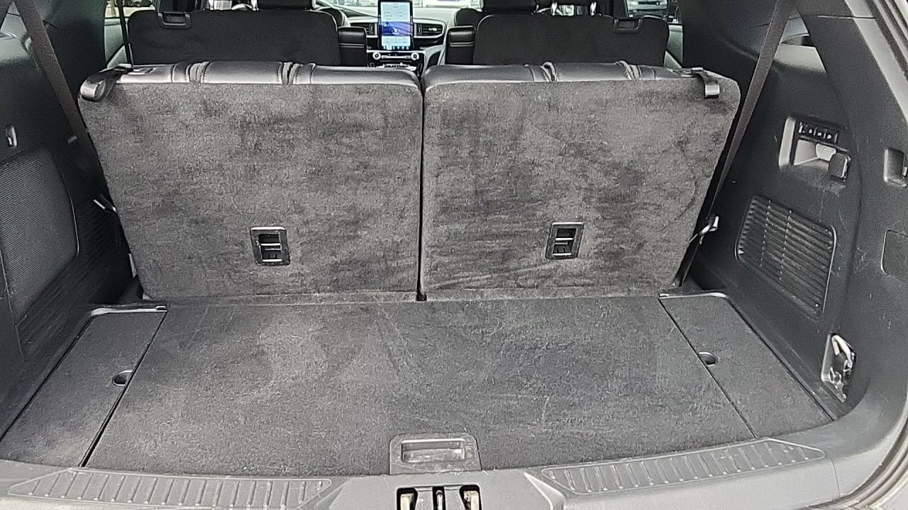 Used 2023 Ford Explorer ST w/ Equipment Group 401A AWD/4WD image 16