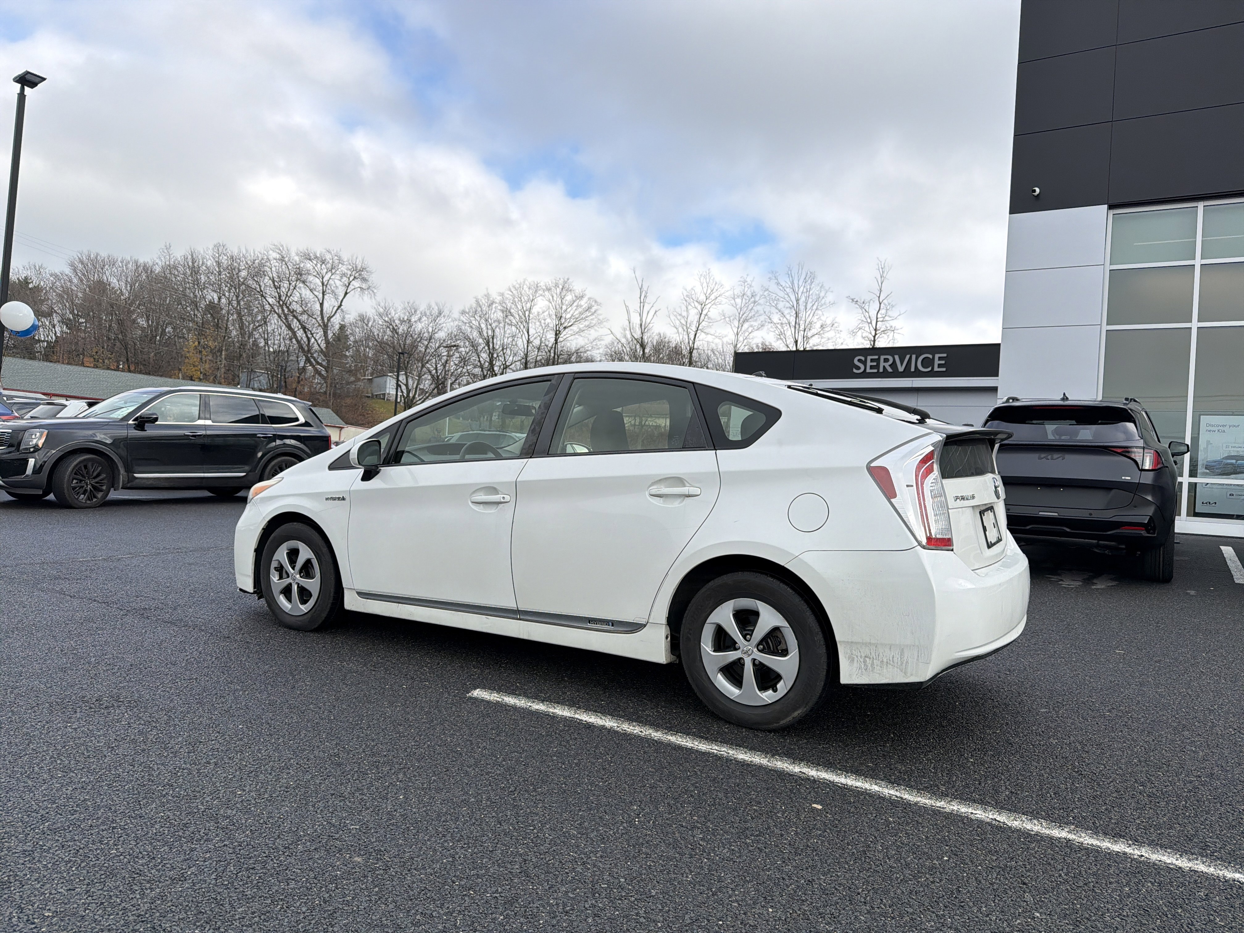 Used 2013 Toyota Prius Two image 8