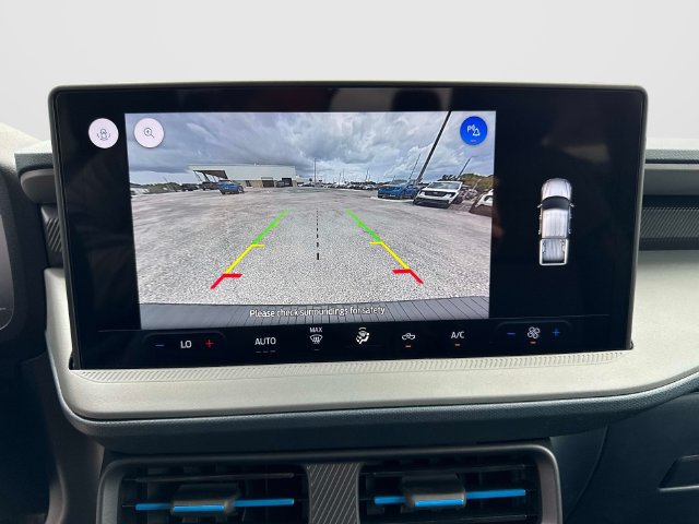 New 2026 Ford Maverick Lobo AWD/4WD image 23