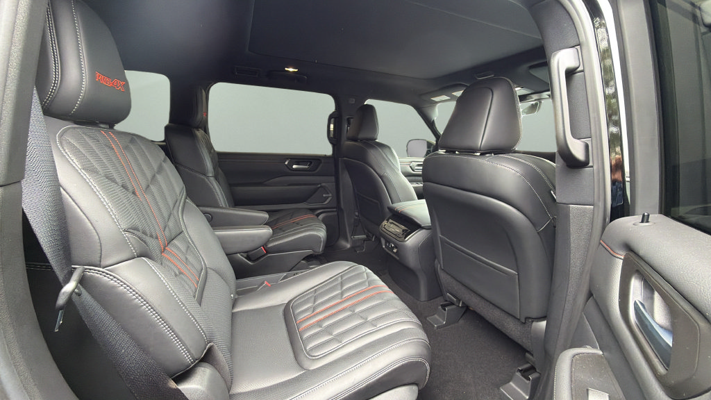 Certified 2026 Nissan Armada PRO-4X AWD/4WD image 19