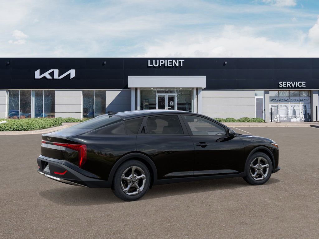 New 2026 Kia K4 LXS image 9