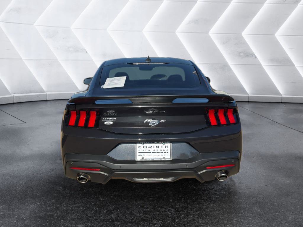 Used 2024 Ford Mustang Coupe image 4