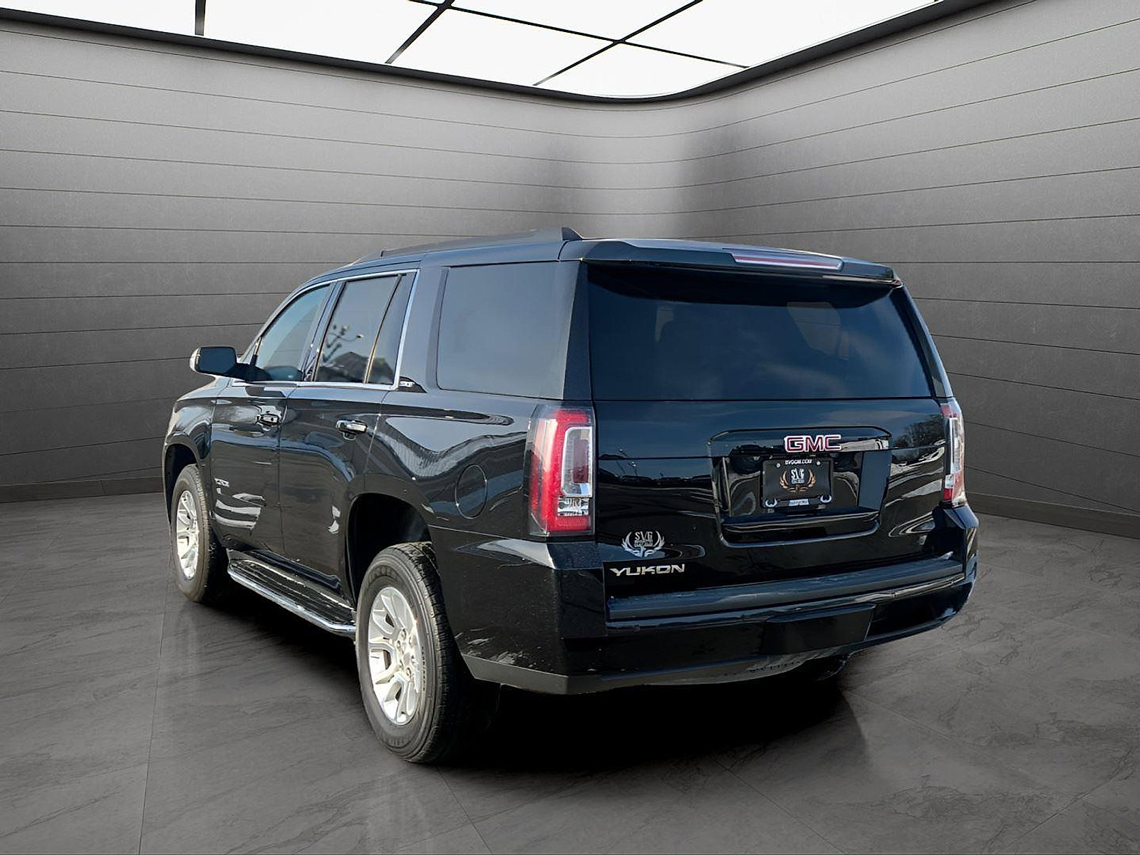 Used 2019 GMC Yukon SLT AWD/4WD image 3