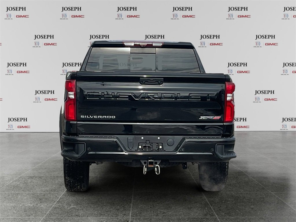 Used 2023 Chevrolet Silverado 1500 ZR2 w/ Technology Package image 6