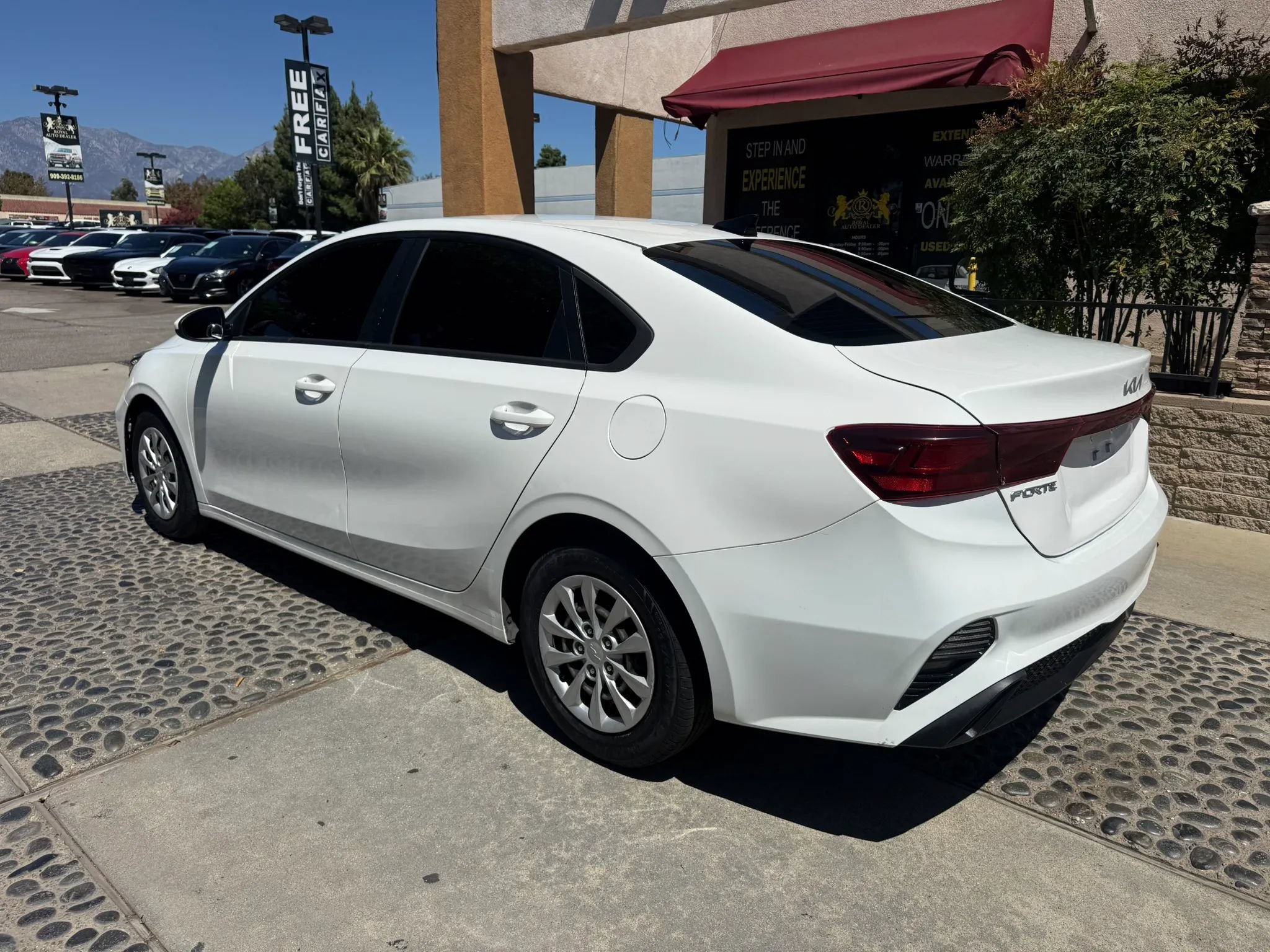 Used 2023 Kia Forte LX FWD image 7