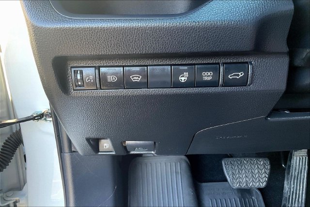 Used 2023 Toyota RAV4 XSE w/ Weather Package AWD/4WD image 15