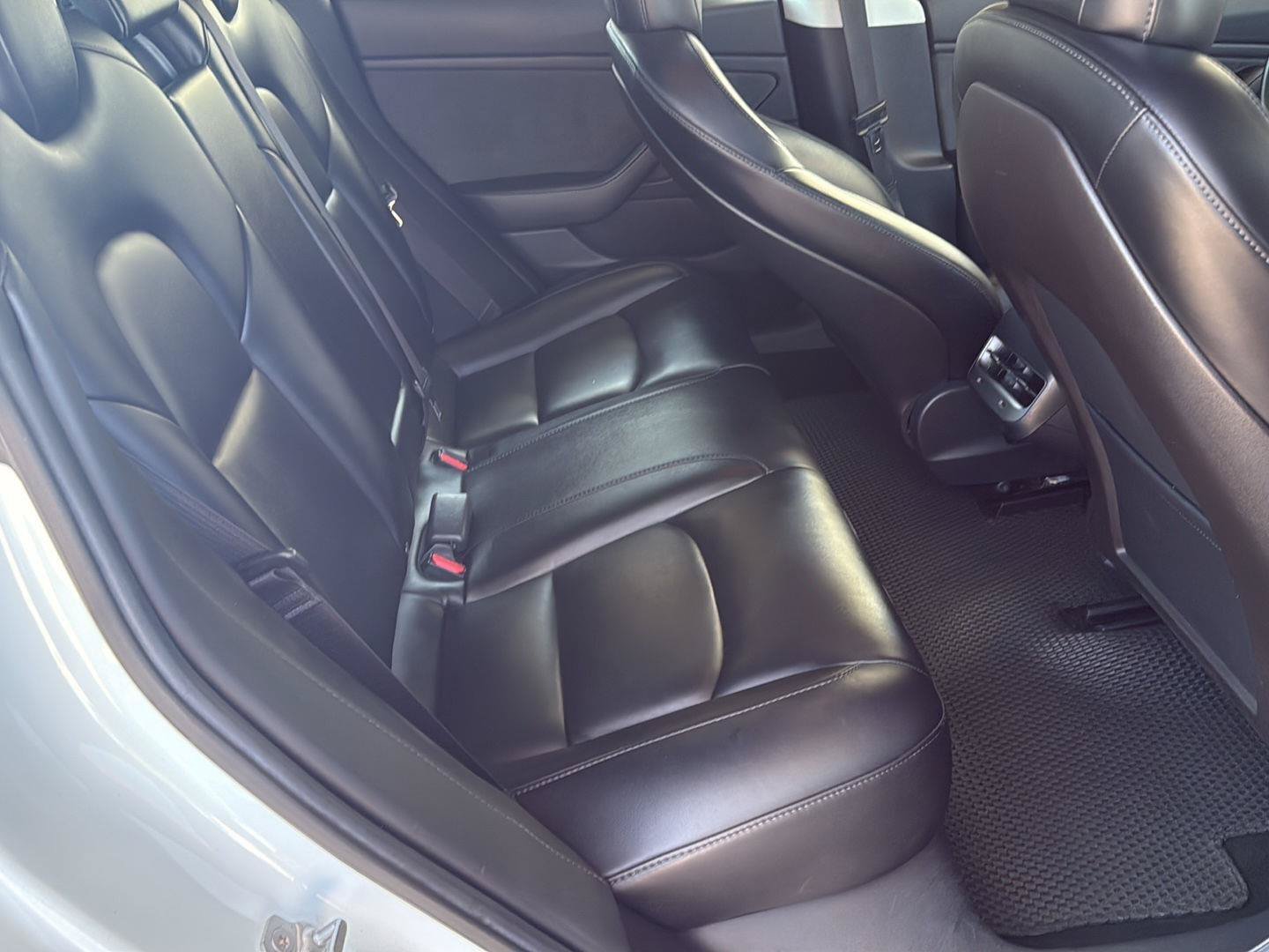 Used 2019 Tesla Model 3 Mid Range RWD image 24