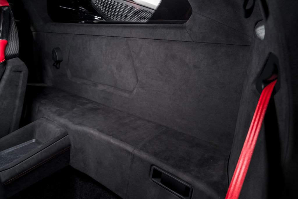 Used 2025 Lamborghini Revuelto image 30