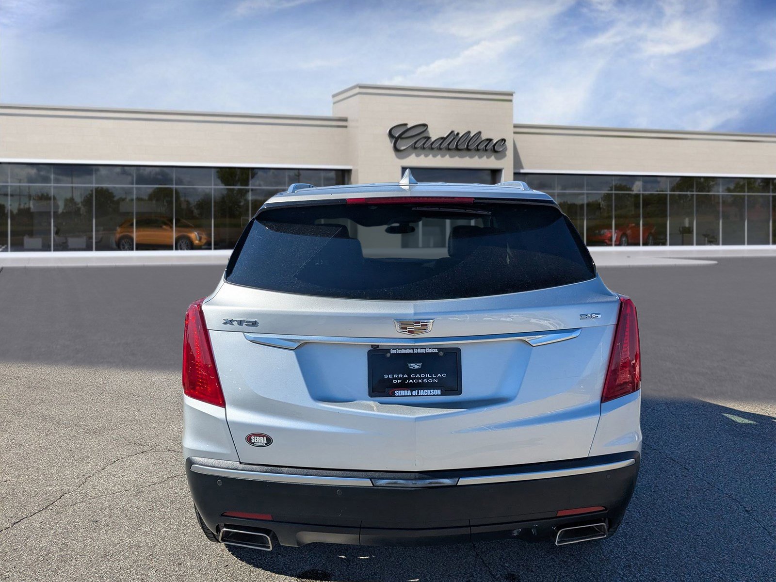 Used 2017 Cadillac XT5 Luxury image 4