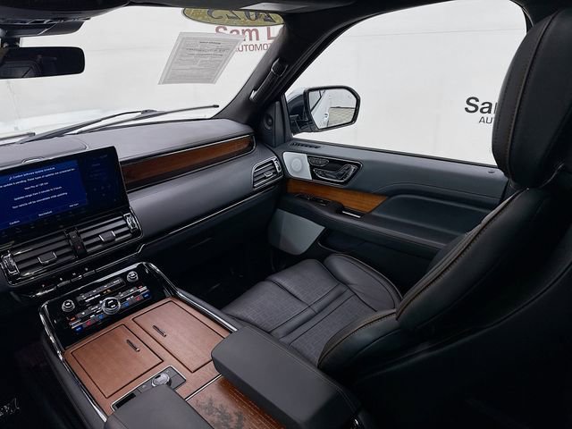 Used 2023 Lincoln Navigator L Black Label image 25