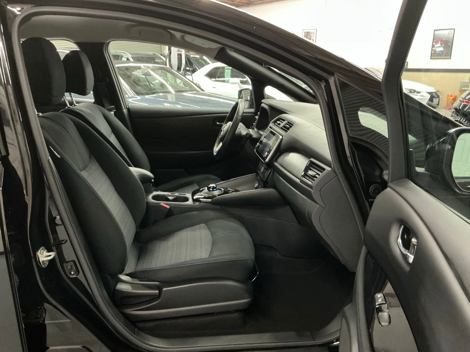 Used 2022 Nissan Leaf SV Plus image 12