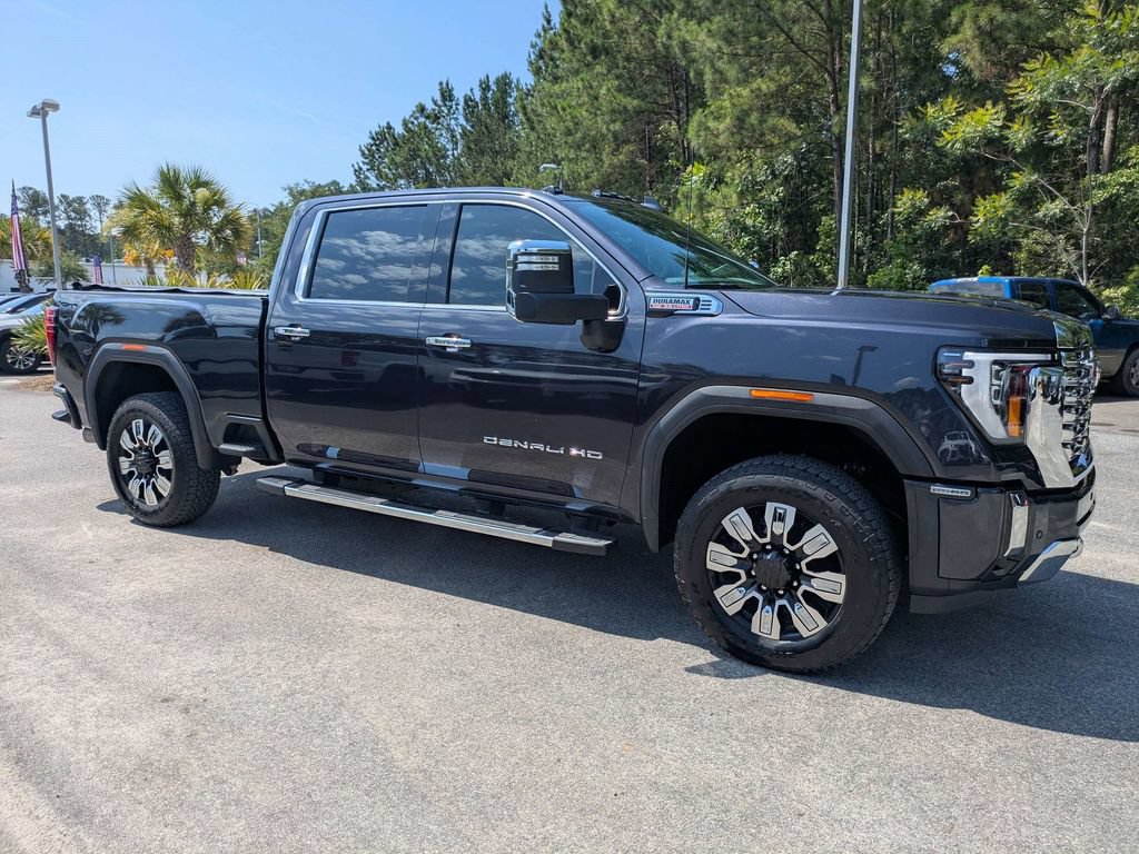 Used 2025 GMC Sierra 2500 Denali w/ Technology Package AWD/4WD image 2