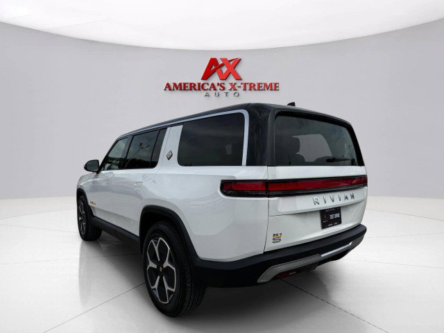 Used 2024 Rivian R1S Adventure image 3