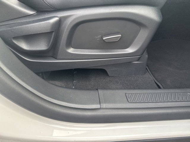 Used 2025 Ford Explorer Active image 42