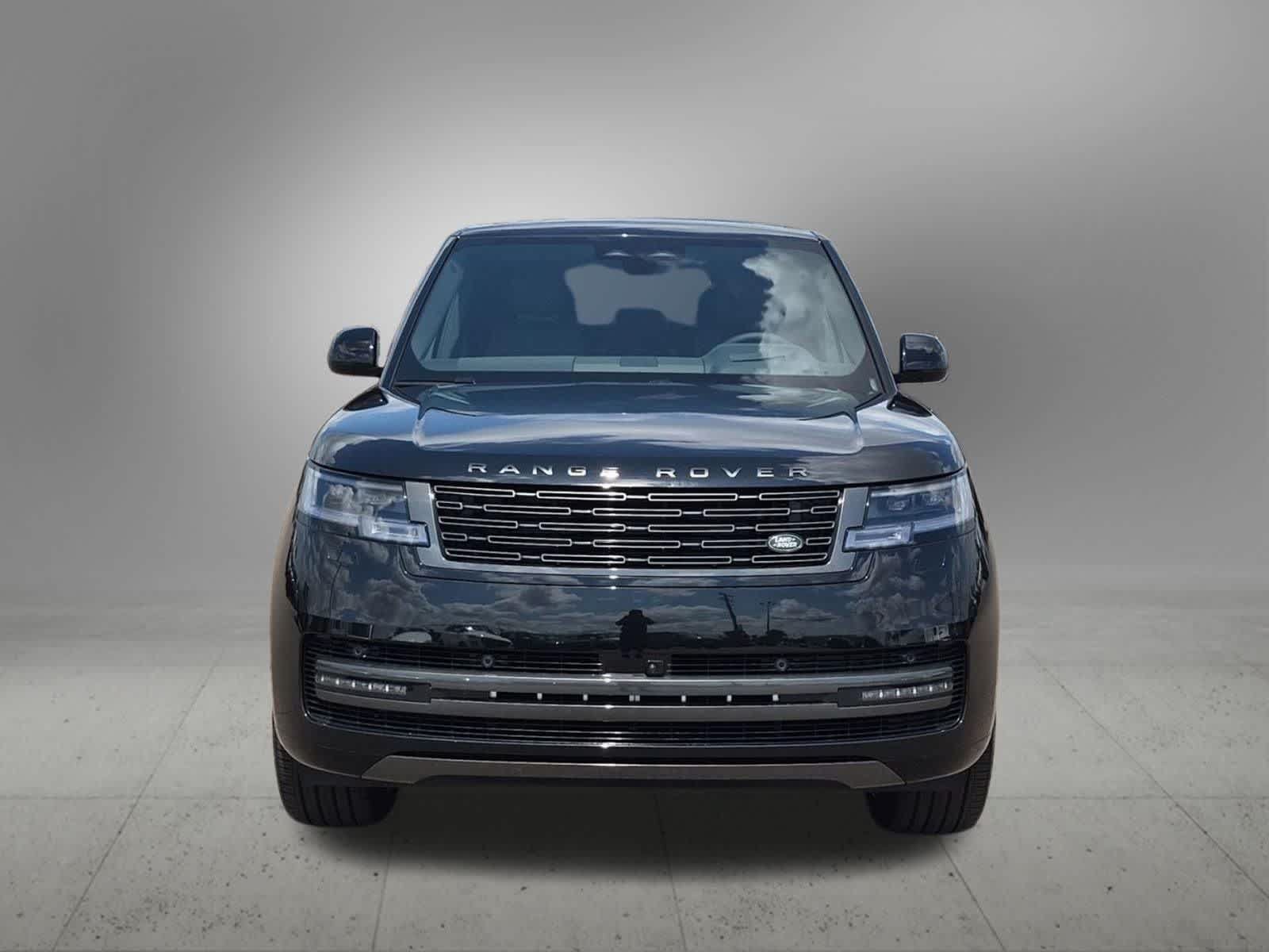 New 2026 Land Rover Range Rover Long Wheelbase SE AWD/4WD image 9