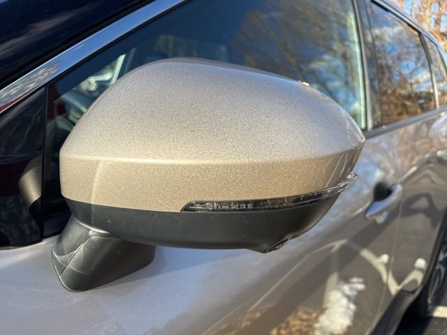 Used 2024 Nissan Rogue SL image 10