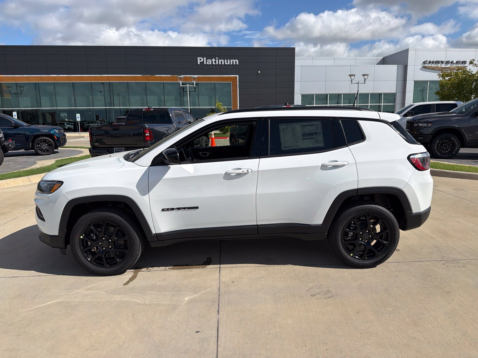 New 2027 Jeep Compass Latitude AWD/4WD image 2