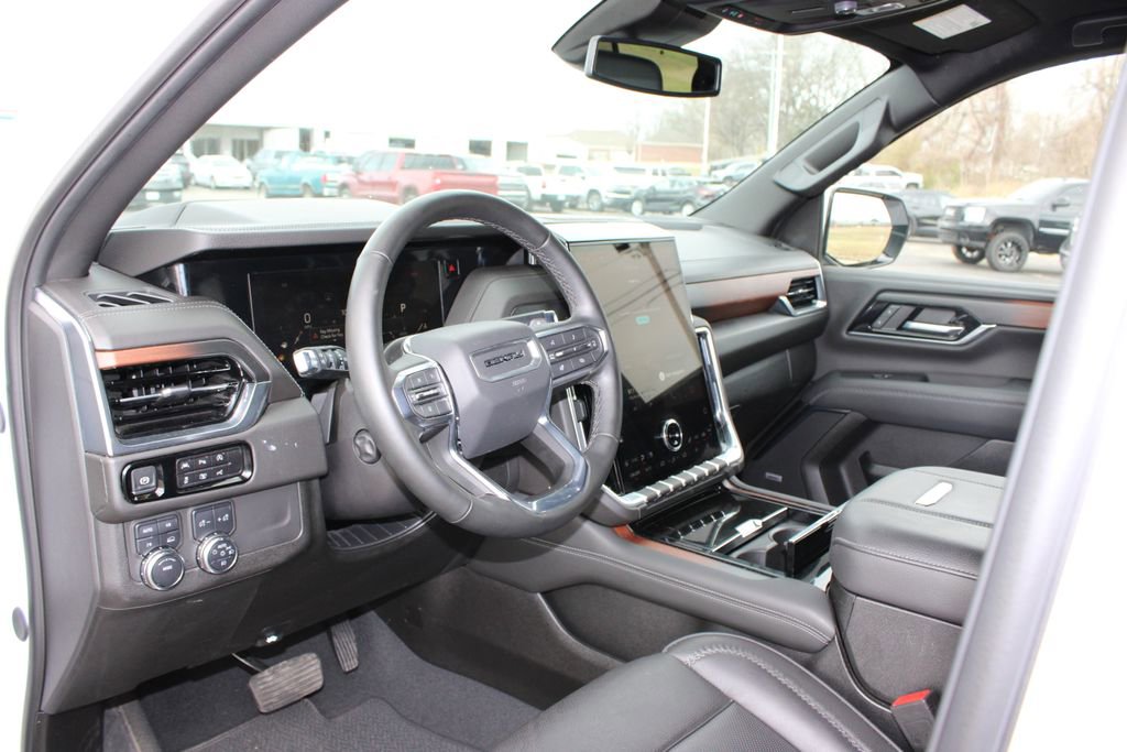 Used 2025 GMC Yukon Denali image 26