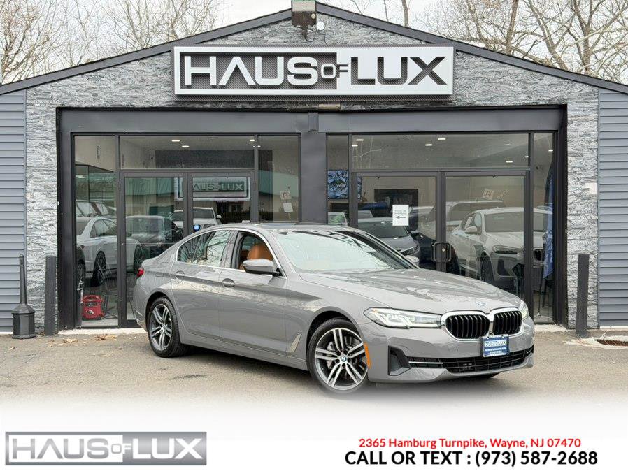 Used 2022 BMW 530i xDrive w/ Premium Package AWD/4WD image 1