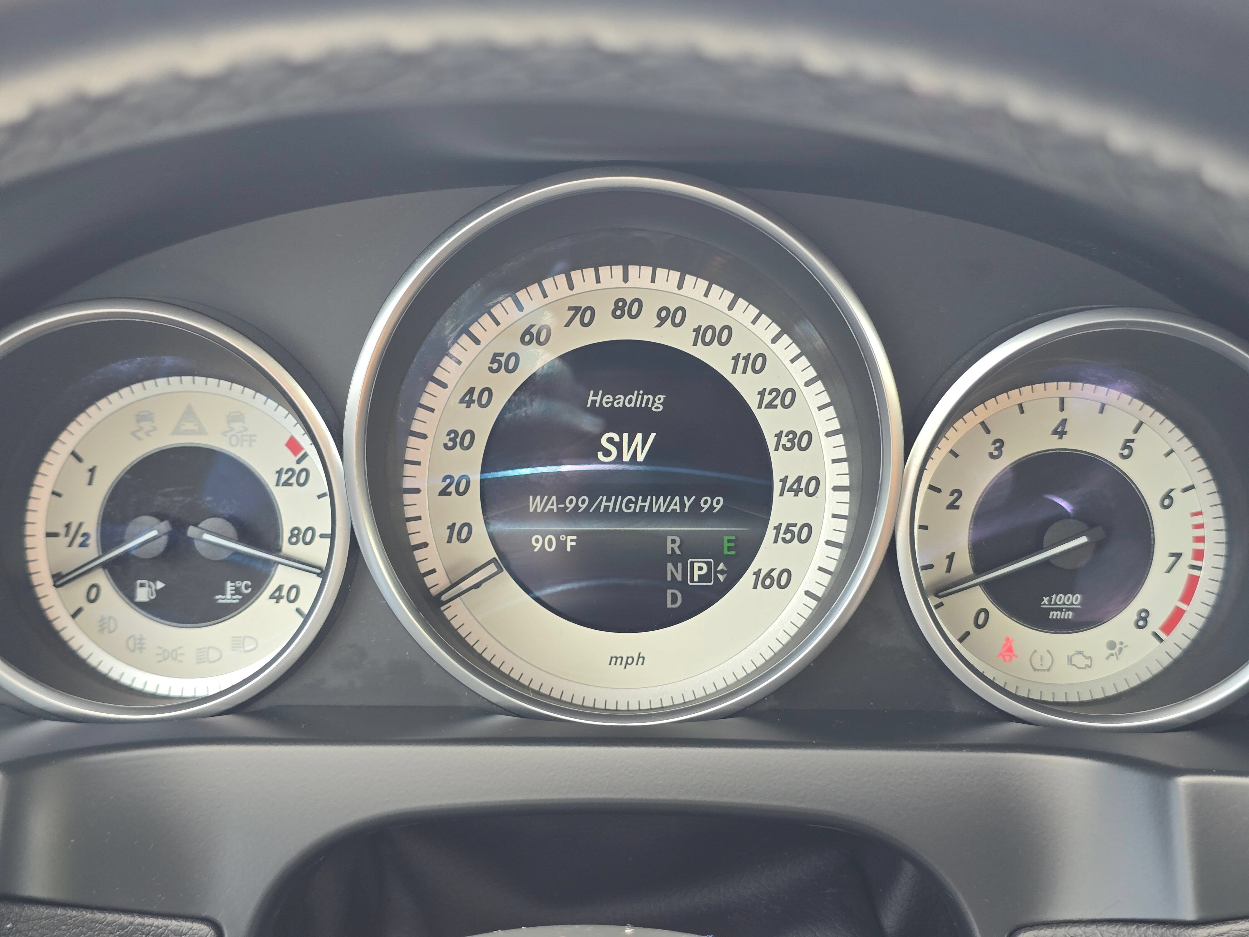 Used 2017 Mercedes-Benz E 400 4MATIC Coupe image 25