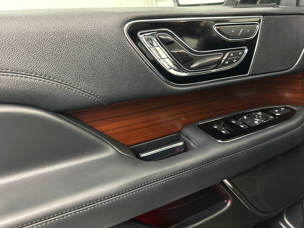 Certified 2022 Lincoln Navigator Reserve image 39