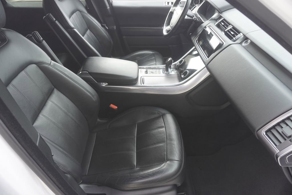 Used 2018 Land Rover Range Rover Sport HSE image 23
