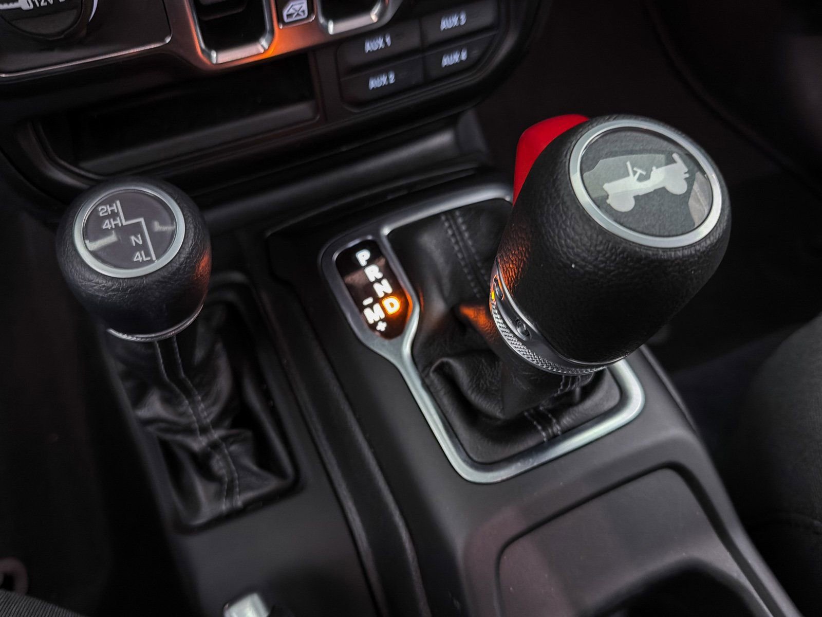 Used 2024 Jeep Wrangler Sport S image 21