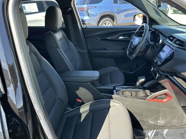 Certified 2022 Chevrolet TrailBlazer RS w/ Technology Package AWD/4WD image 21