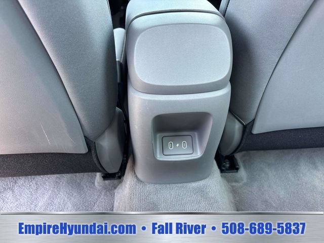 Used 2024 Hyundai Elantra SE FWD image 12